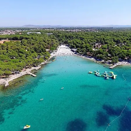 Beauty Mobile - Biograd, Soline Κάμπινγκ *
